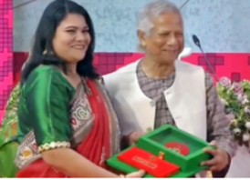 স্বাধীনতা পুরস্কার প্রদান করলেন প্রধান উপদেষ্টা