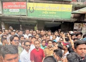 পারভেজ হত্যার প্রতিবাদে ছাত্রদলের বিক্ষোভ মিছিল