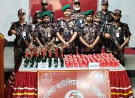 চাঁপাইনবাবগঞ্জ সীমান্তে বিপুল পরিমাণ বোমা উদ্ধার