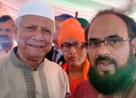 প্রধান উপদেষ্টার সঙ্গে ইনসানিয়াত বিপ্লব নেতাদের শুভেচ্ছা বিনিময়