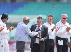 চট্টগ্রামে বিদায়ী সম্মাননা পেলেন ‘তাসমানিয়ান টাইগার’