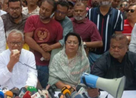 আওয়ামী লীগ কীভাবে রাজনীতি করবে সে দায়িত্ব সরকারের: রিজভী