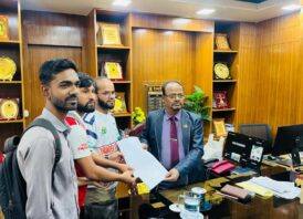 ল্যাব সংকটে উপাচার্যের কাছে স্মারকলিপি ইবি’র বায়োমেডিকেল শিক্ষার্থীদের