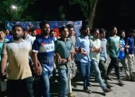 হাসনাত আব্দুল্লাহর গাড়িতে হামলার প্রতিবাদে ইবিতে বিক্ষোভ