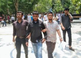 বেরোবিতে গুচ্ছভর্তি পরীক্ষায় প্রক্সি দিতে এসে নবম শ্রেণি পাস যুবক আটক