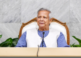 দেশের পথে প্রধান উপদেষ্টা