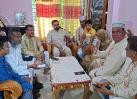 মাইলস্টোন ট্র্যাজেডি: শহীদ সারিয়ার পরিবারের পাশে বিএনপি নেতা আমিনুল হক