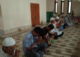 ন্যাপ’র প্রতিষ্ঠা বার্ষিকী উপলক্ষে মওলানা ভাসানীর মাজার জিয়ারত
