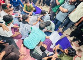 বেরোবিতে অনশনে অসুস্থ দুই শিক্ষার্থী