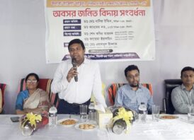 সিলেট বক্ষব্যাধি ক্লিনিকে পরিচ্ছন্নকর্মীর বিদায় সংবর্ধনা অনুষ্ঠিত