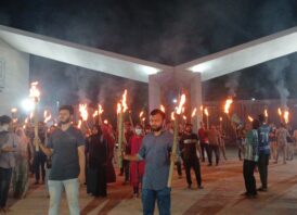 প্রকৌশল শিক্ষার্থীদের ওপর পুলিশি হামলার প্রতিবাদে বেরোবিতে মশাল মিছিল