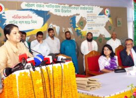 পলিথিন ব্যাগ ব্যবহারে আর কোনো ছাড় নয়: পরিবেশ উপদেষ্টা