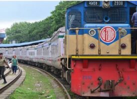 সরকার ৮ জোড়া ট্রেন ভাড়া করল ছাত্র-জনতাকে ঢাকায় আনতে