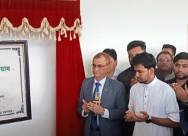 দেশের তরুণদের ভাগ্য উন্নয়নে কাজ করছে সরকার : আসিফ মাহমুদ