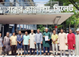 সিলেট মহানগরীর ফুটপাত ও রাস্তায় অরক্ষিত অবস্থায় গ্যাস সিলিন্ডার ব্যবহার বন্ধে জেলা প্রশাসককে স্মারকলিপি প্রদান