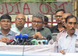 সার আমদানিতে দুর্নীতির অভিযোগ: কৃষি সচিবের বিরুদ্ধে সাংবাদিক সমাজের বিক্ষোভ