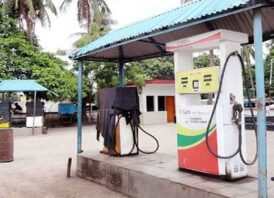 ৩ পেট্রোল পাম্পকে জরিমানা