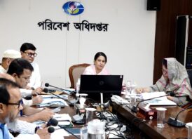 সাভারে ইটভাটার কার্যক্রম বন্ধ রাখার আহ্বান জানালেন পরিবেশ উপদেষ্টা সৈয়দা রিজওয়ানা হাসান