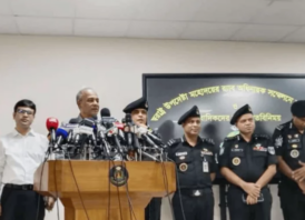 দুর্গাপূজার পরিস্থিতি নিয়ে পার্শ্ববর্তী দেশ অপপ্রচার চালাচ্ছে : স্বরাষ্ট্র উপদেষ্টা