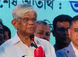 অর্থ উপদেষ্টা: হাজার কোটি টাকার মালিকরা এখন দৌড়ে বেড়াচ্ছেন