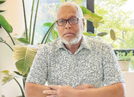 দামি ঘড়ি দিলেন তোষাখানায়, আইপ্যাড ফিরিয়ে দিলেন ভারতীয় কোম্পানিকে