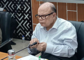 অনেক প্রকল্পের জন্য কৃষিজমি কমছে: ভূমি উপদেষ্টা
