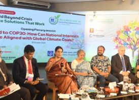 সরকারি প্রতিষ্ঠানগুলোকেই নবায়নযোগ্য জ্বালানির রূপান্তরে নেতৃত্ব দিতে হবে — পরিবেশ উপদেষ্টা সৈয়দা রিজওয়ানা হাসান