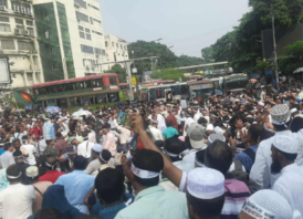 স্লোগানে স্লোগানে উত্তাল শাহবাগ, ২০ শতাংশ বাড়িভাড়া বৃদ্ধির দাবি