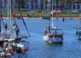 গাজাগামী সুমুদ ফ্লোটিলা নৌবহরের দুটি জাহাজকে ঘিরে ফেলেছে ইসরায়েল