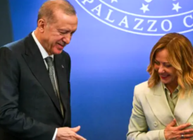 ইতালির প্রধানমন্ত্রী মেলোনিকে ধূমপান ছাড়তে বললেন এরদোয়ান