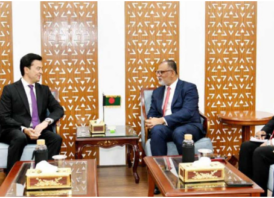 বাণিজ্য উপদেষ্টার সঙ্গে উজবেকিস্তানের রাষ্ট্রদূতের বৈঠক