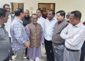 সুনামগঞ্জ-৪ আসনে ধানের শীষের প্রার্থী এড. নুরুল ইসলামের মনোনয়ন বঞ্চিত দেওয়ান জয়নুল জাকেরীনের বাসায় গিয়ে সৌজন্য সাক্ষাৎ