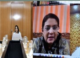 মাঠপর্যায়ে নির্বাচনের উদ্বুদ্ধকরণ প্রচার জোরদারে জেলা তথ্য অফিসারদের প্রতি তথ্য উপদেষ্টার নির্দেশ