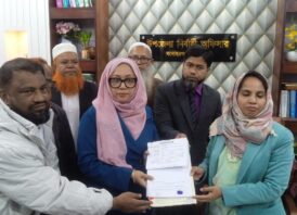 কুমিল্লা-৯ আসনে মনোনয়নপত্র দাখিল করলেন স্বতন্ত্র প্রার্থী সামিরা আজিম দোলা