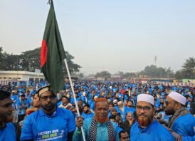 চাঁপাইনবাবগঞ্জে বিজয় মাসে যুবক ও তরুন প্রজন্মকে নিয়ে ম্যারাথন দৌড় প্রতিযোগিতা