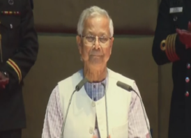 নির্বাচনে সশস্ত্র বাহিনীকে ঐতিহাসিক ভূমিকা পালন করতে হবে: প্রধান উপদেষ্টা