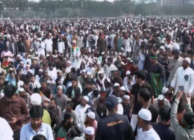 ওসমান হাদির জানাজায় অংশ নিতে দলে দলে আসছে মানুষ