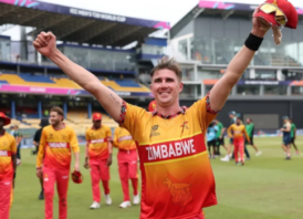 বিশ্বকাপে অস্ট্রেলিয়াকে হারিয়ে দিল জিম্বাবুয়ে