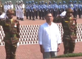 স্মৃতিসৌধে শ্রদ্ধা জানালেন প্রধানমন্ত্রী