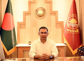 নিজ বাসভবনে পরিবারের সদস্যদের সঙ্গে ঈদ উদযাপন করেছেন প্রধানমন্ত্রী