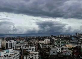 আংশিক মেঘলা ঢাকার আকাশ, সামান্য কমতে পারে দিনের তাপমাত্রা