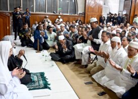 স্পীকারের সহধর্মিণীর রূহের মাগফিরাত কামনায় মিলাদ ও দোয়া মাহফিল অনুষ্ঠিত