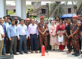 পিরোজপুর বিজ্ঞান ও প্রযুক্তি বিশ্ববিদ্যালয়ে অগ্নিনির্বাপণ প্রশিক্ষণ ও মহড়া অনুষ্ঠিত