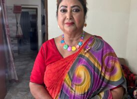 শিল্পী সমিতি নির্বাচন: সহ-সাধারণ সম্পাদক পদে ভোট চাইলেন রীনা খান