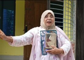 সরিষাবাড়ীতে জমি লিখে না দেয়ায় মাকে বাড়ী থেকে বের করে দিয়েছে ছেলে