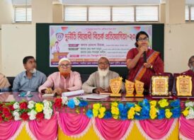 সাপাহারে দুর্নীতি বিরোধী বিতর্ক প্রতিযোগিতা অনুষ্ঠিত