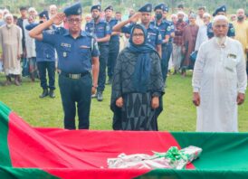 সাপাহারে বীর মুক্তিযোদ্ধা বছির উদ্দিনের রাষ্ট্রীয় মর্যাদায় দাফন সম্পন্ন