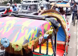 জিরো পয়েন্টে না ঘুরিয়ে সচিবালয়ের ২ নম্বর গেটের সামনে যানবাহন ঘোরানোয় তীব্র যানজট