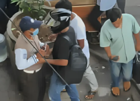 গুলিস্তানে চালকের কাছ থেকে টাকা নেওয়ার অভিযোগ ট্রাফিক কনস্টেবলের বিরুদ্ধে ‎