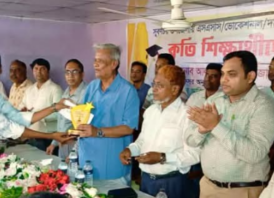 নোয়াখালী সুবর্ণচরে জিপিএ-৫ প্রাপ্ত ৬০ শিক্ষার্থীকে এমপি শাহজাহানের সংবর্ধনা